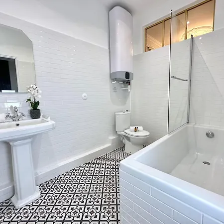 Luxurious Home In Le Marais Paris Exterior photo