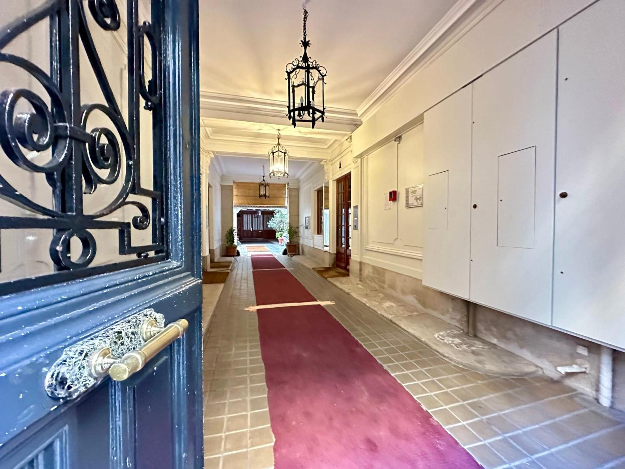 Luxurious In Le Marais * Parijs